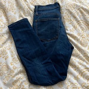 Gently used. Madewell 10" High Rise Skinny Jeans Size 26p (petite)